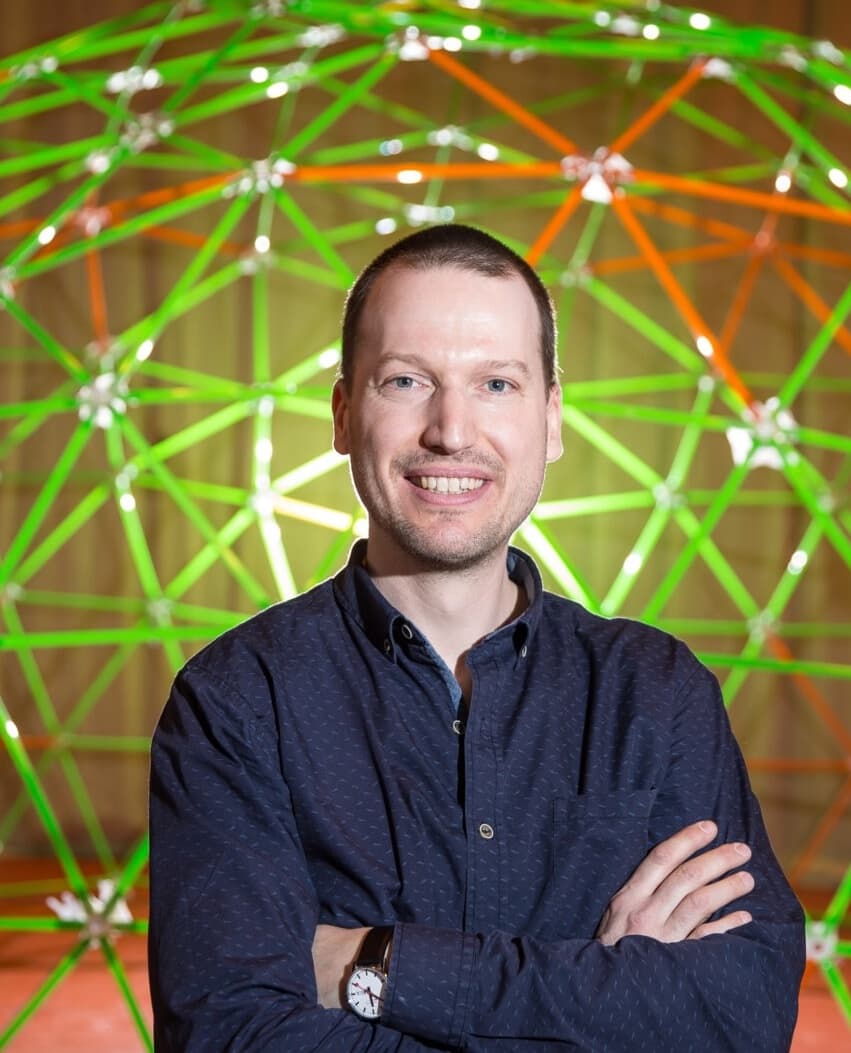 Dr. Kristóf Fenyvesi